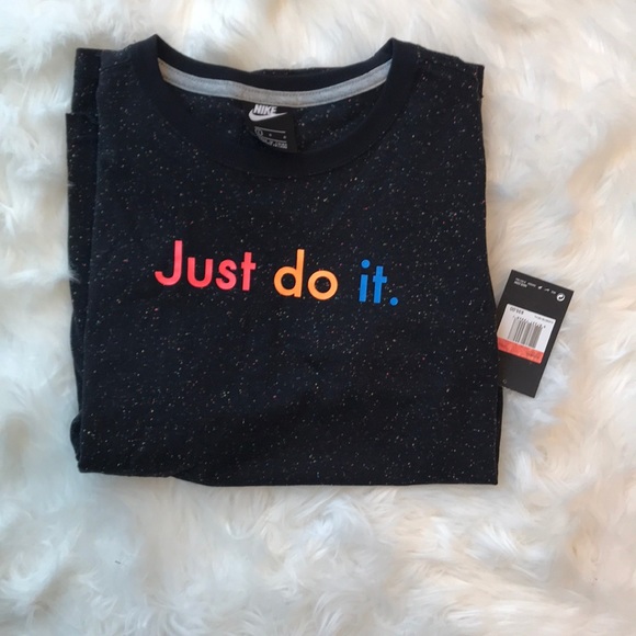 Nike Tops - 🌸 2 for $30 🌸 Nike top